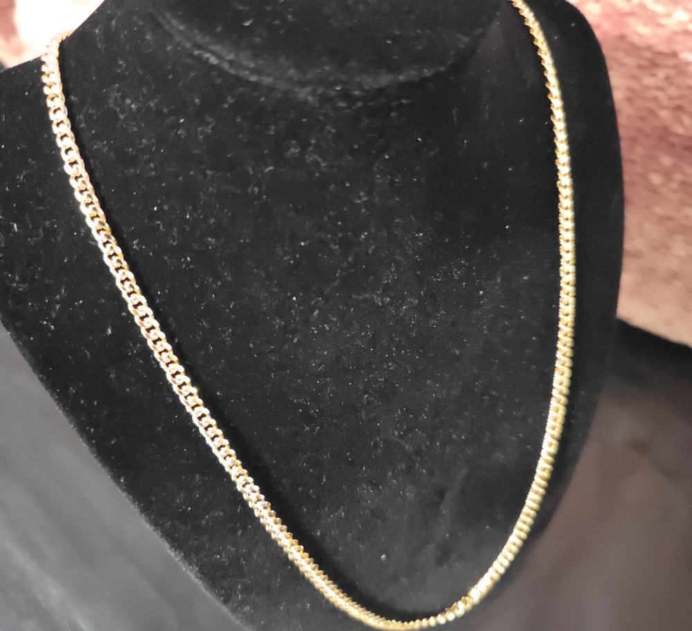 Minimal Gold-Tone Curb Chain Necklace for Women